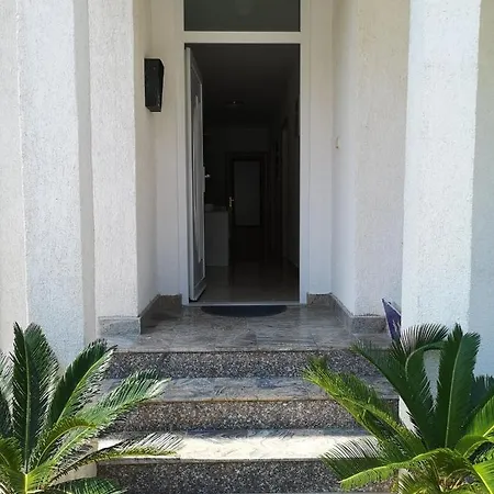 In With Sea View, Terrace, Washing Machine, Dishwasher 593-1 * Lopar
