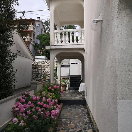 In With Sea View, Terrace, Washing Machine, Dishwasher 593-1 Apartmán *