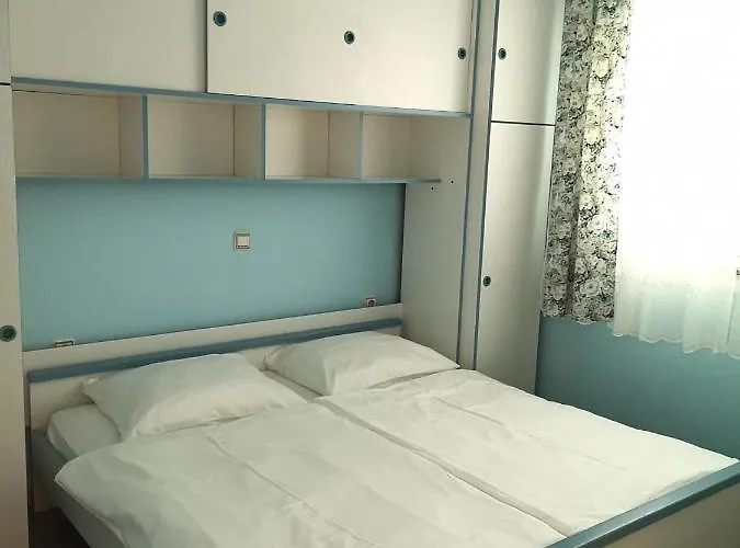 In With Sea View, Terrace, Washing Machine, Dishwasher 593-1 Apartament Lopar
